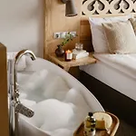 Nova Bed and breakfast 3*