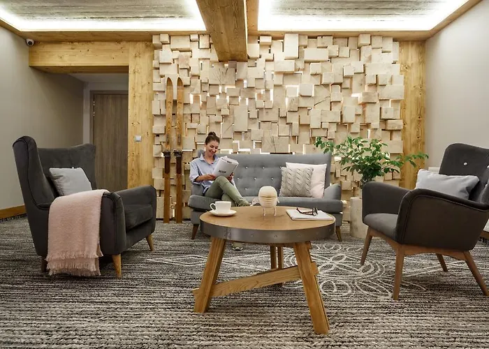 Nova 3* זקופאנה